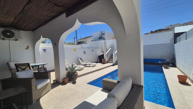 2 bedroom Country House for sale 2 bedroom Country House for sale