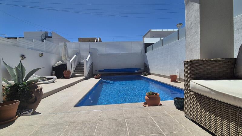 2 bedroom Country House for sale 2 bedroom Country House for sale