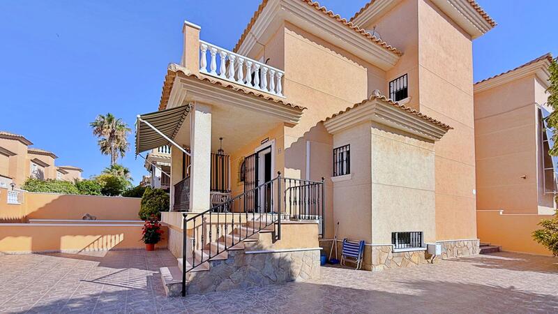 4 bedroom Villa for sale 4 bedroom Villa for sale