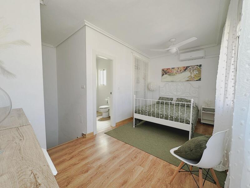 3 bedroom Country House for sale 3 bedroom Country House for sale
