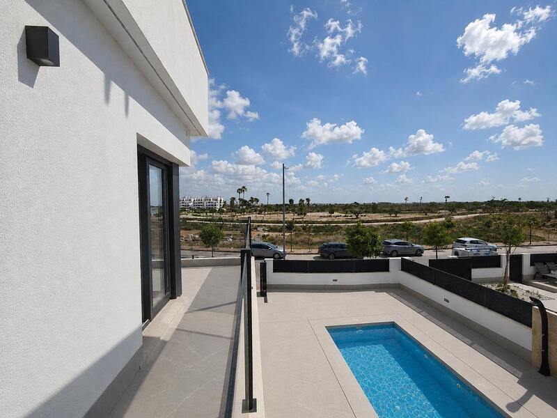 6 bedroom Villa for sale 6 bedroom Villa for sale