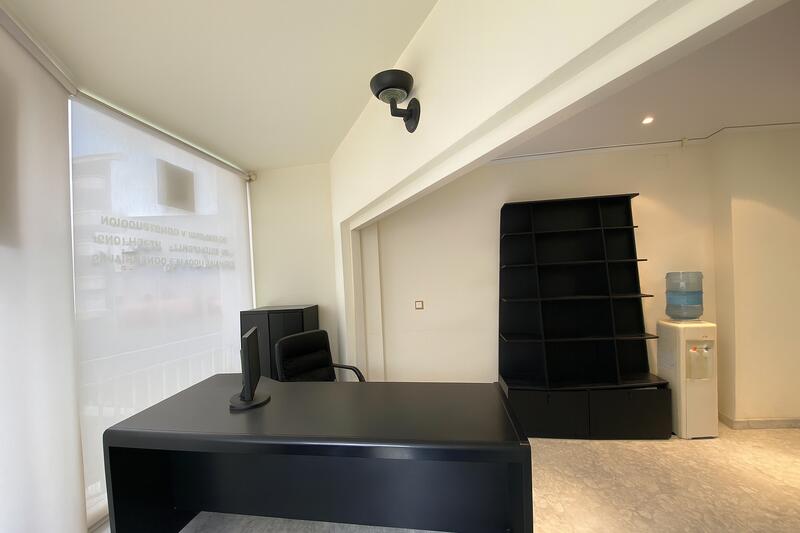5 bedroom Apartment for sale