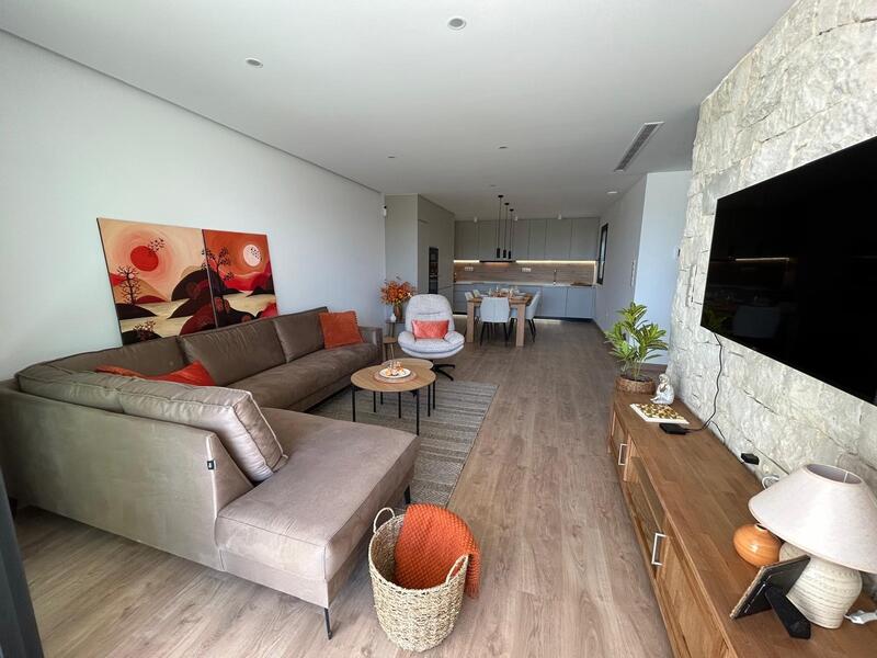 3 bedroom Townhouse for sale
