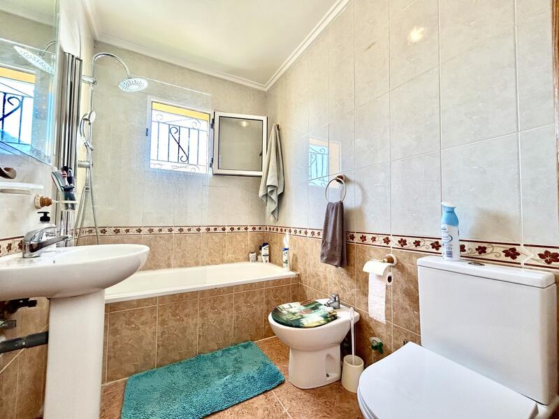 3 bedroom Townhouse for sale 3 bedroom Townhouse for sale