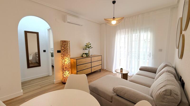 Lägenhet till salu i Torrevieja, Alicante