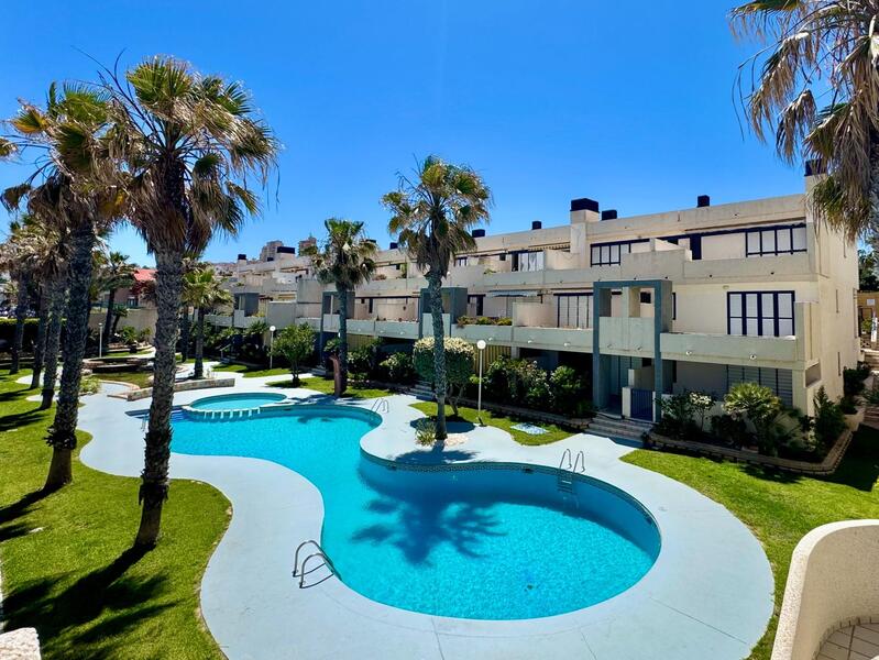 Apartamento en venta en Torrevieja, Alicante