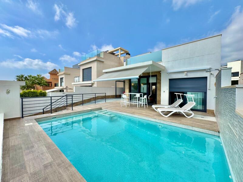 Villa till salu i San Miguel de Salinas, Alicante