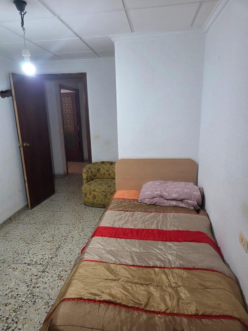 3 bedroom Apartment for sale
