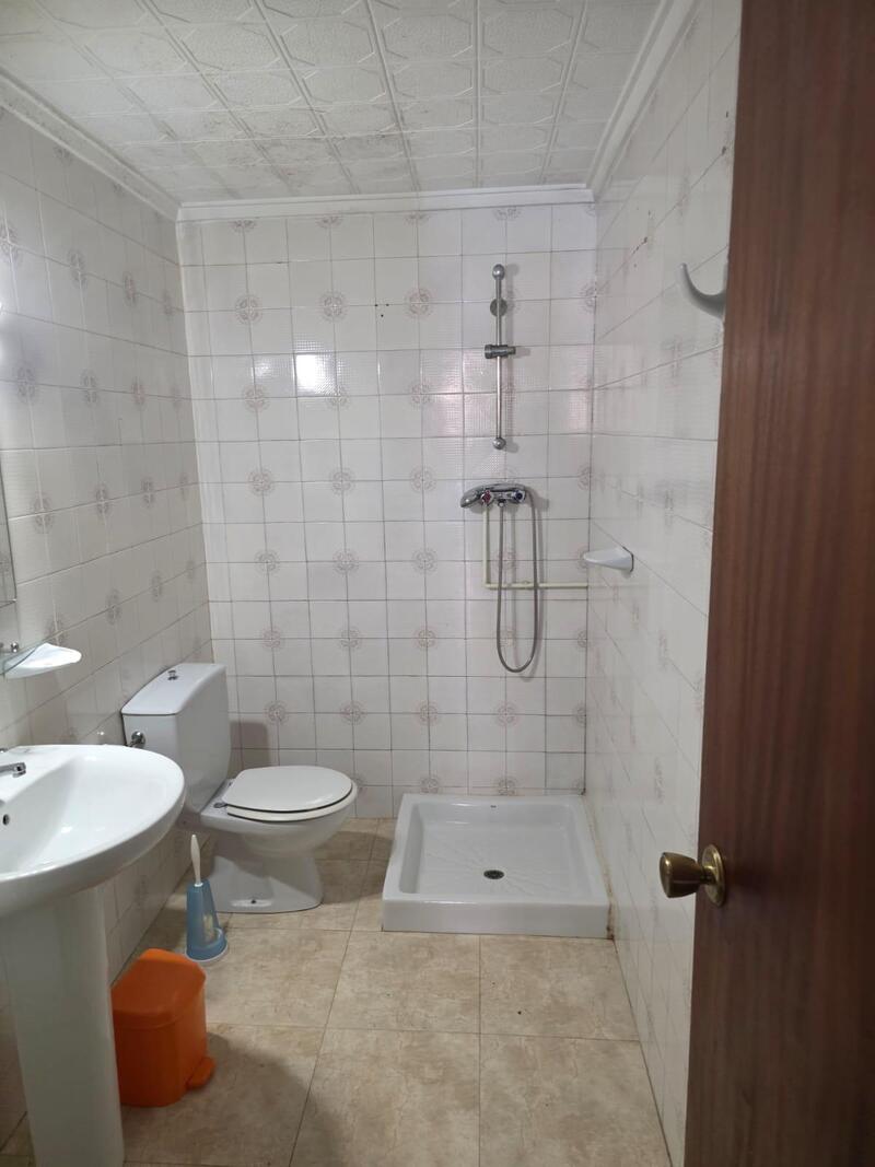 3 bedroom Apartment for sale