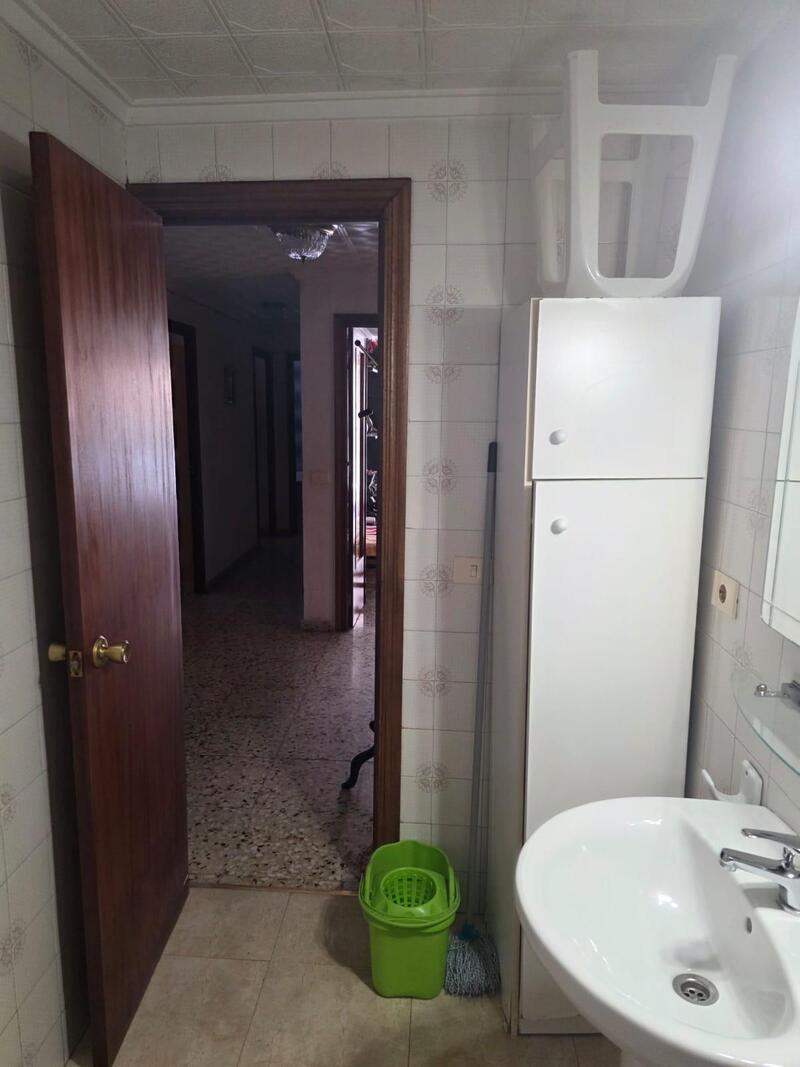 3 bedroom Apartment for sale