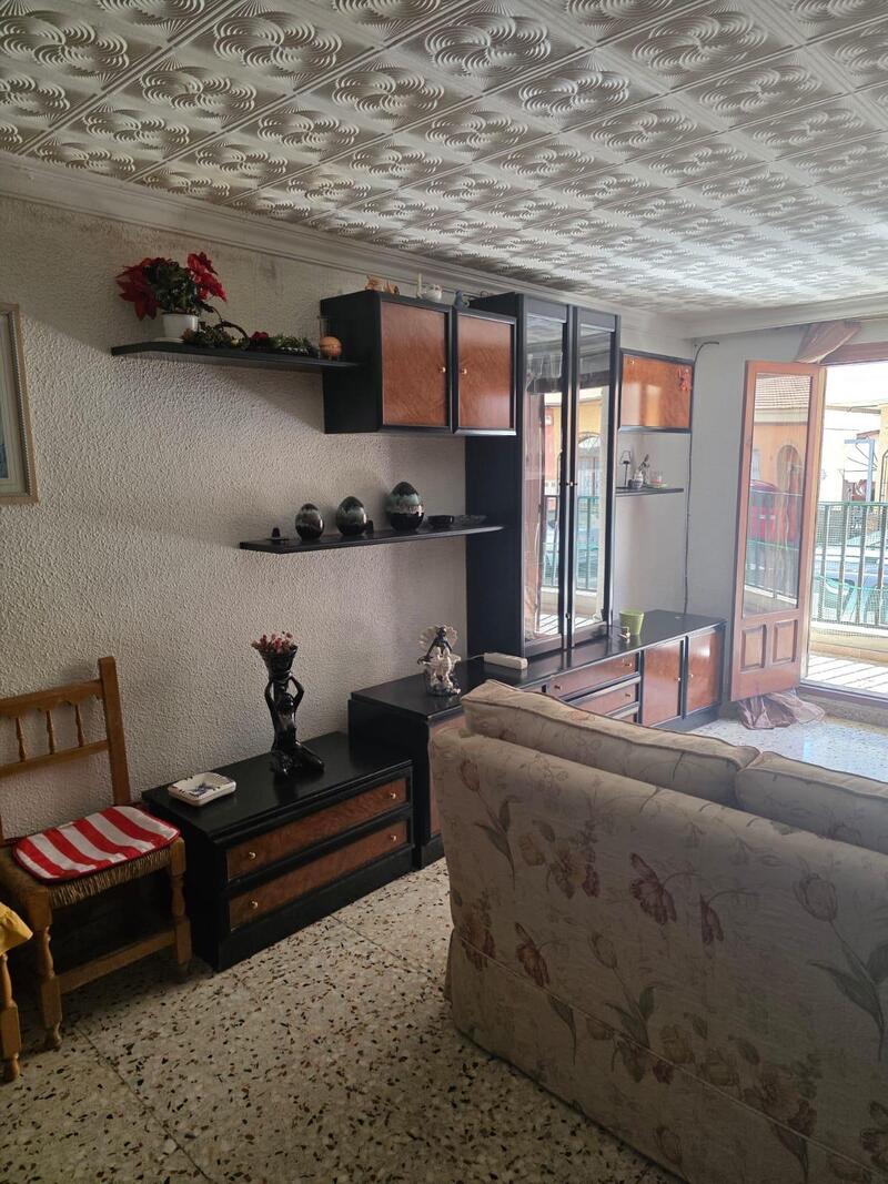 3 bedroom Apartment for sale