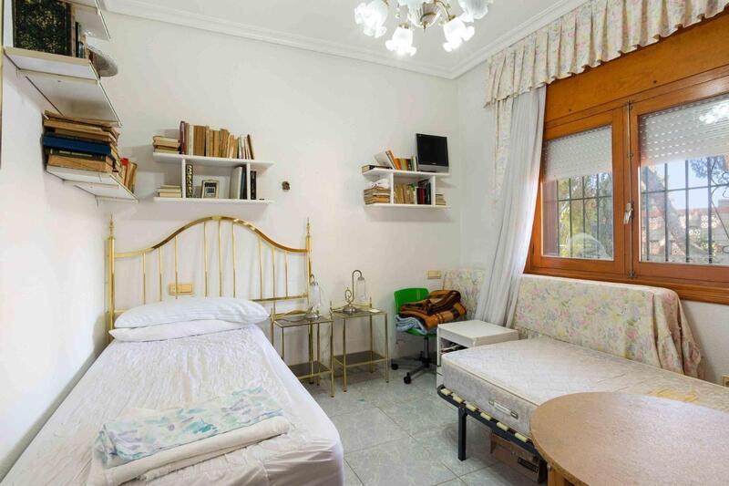6 bedroom Villa for sale 6 bedroom Villa for sale