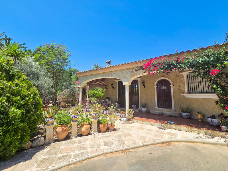 9 bedroom Villa for sale 9 bedroom Villa for sale