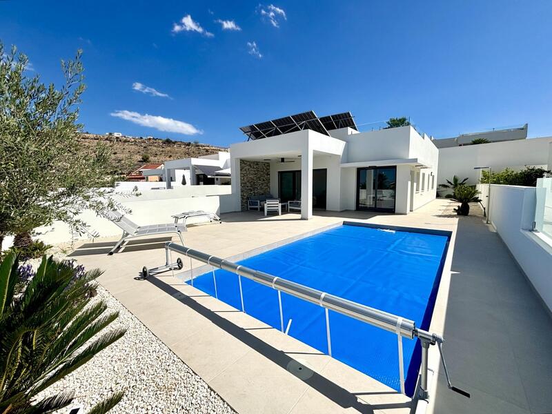 Villa for sale in Rojales, Alicante