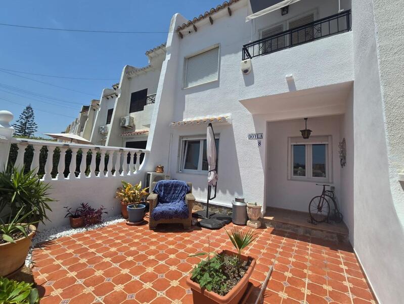 Radhus till salu i Torrevieja, Alicante