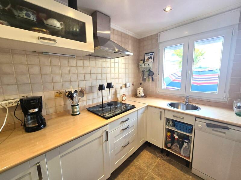 3 bedroom Townhouse for sale
