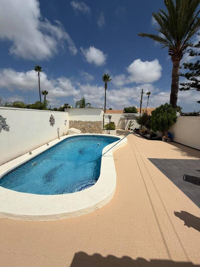 Villa for sale in Cabo Roig, Alicante