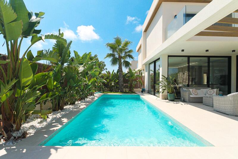 Villa for sale in Orihuela Costa, Alicante