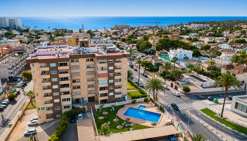 квартира продается в La Zenia, Alicante