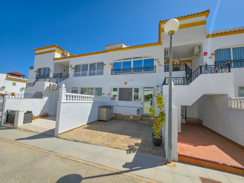 Apartment for sale in Entre Naranjos -Flores, Alicante Apartment for sale in Entre Naranjos -Flores, Alicante