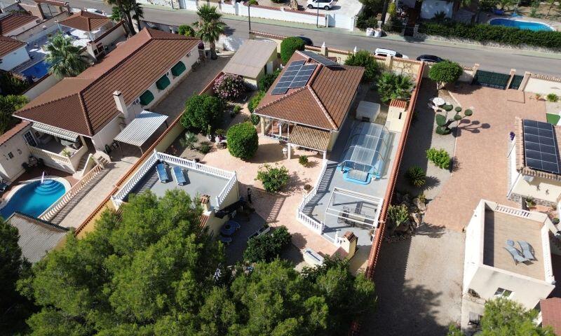 4 soveværelse Villa til salg 4 soveværelse Villa til salg