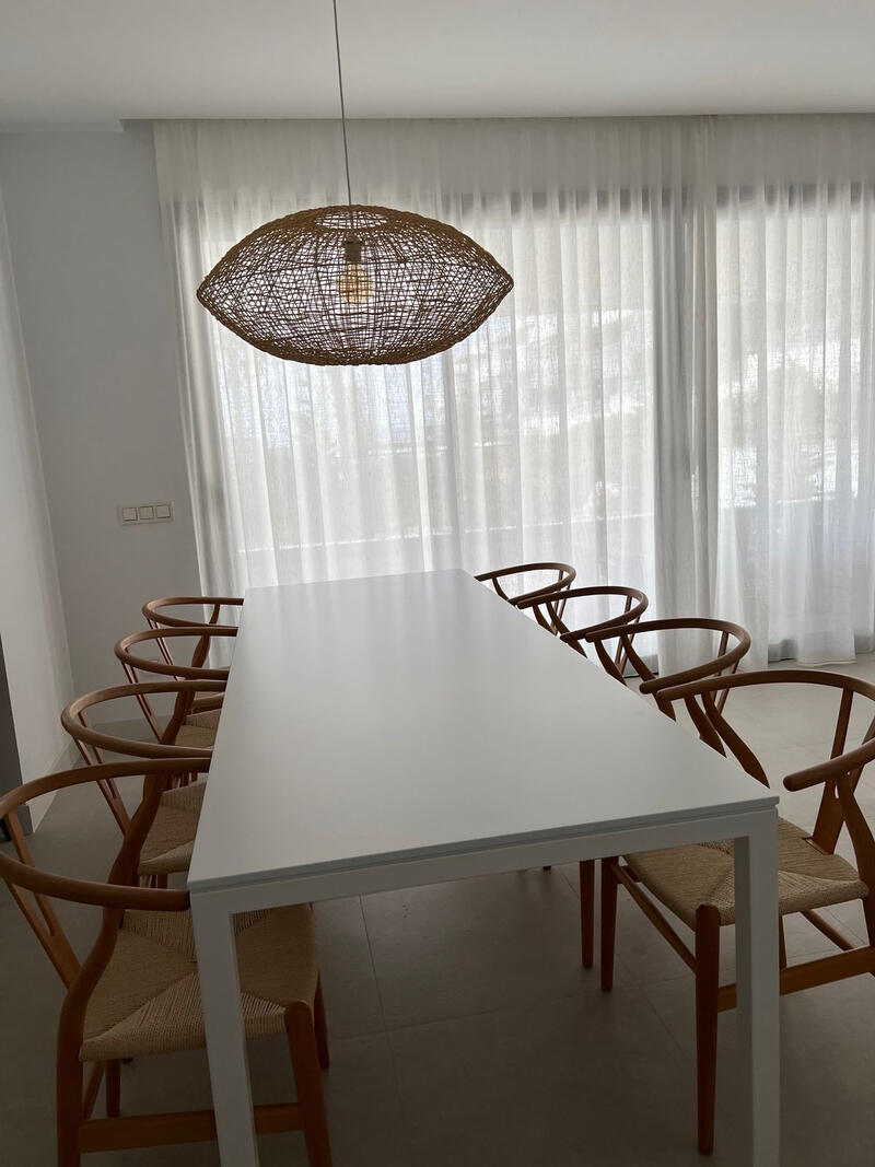 4 bedroom Apartment for sale 4 bedroom Apartment for sale