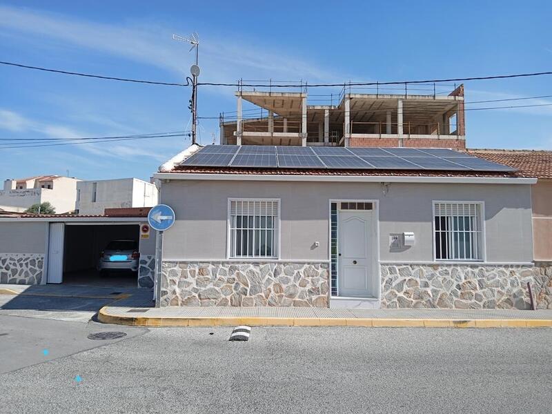 Landhuis Te koop in Los Montesinos, Alicante