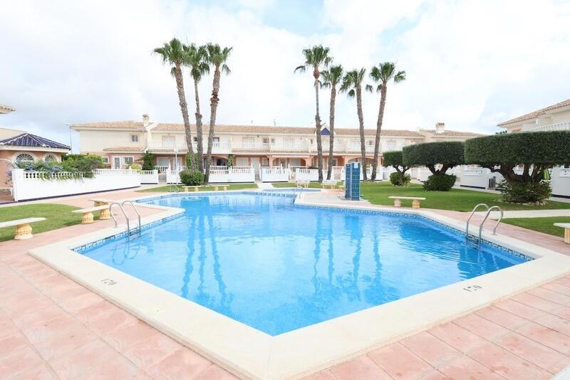 Stadthaus zu verkaufen in Rojales, Alicante Stadthaus zu verkaufen in Rojales, Alicante