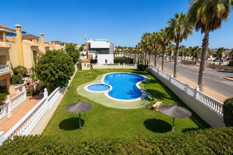 2 bedroom Apartment for sale 2 bedroom Apartment for sale