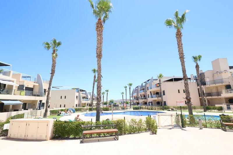 Lägenhet till salu i Pilar de la Horadada, Alicante