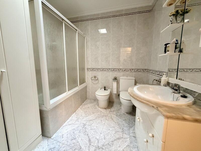 6 bedroom Apartment for sale 6 bedroom Apartment for sale