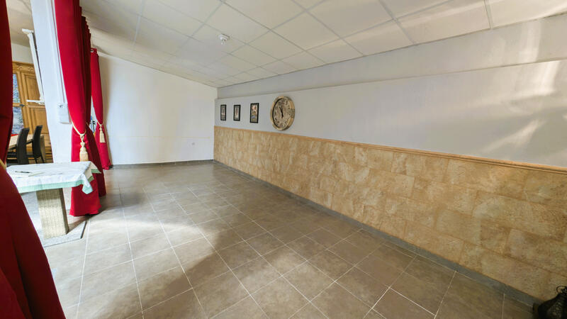 3 bedroom Commercial Property for sale