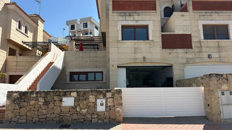 Townhouse for sale in Algorfa, Alicante