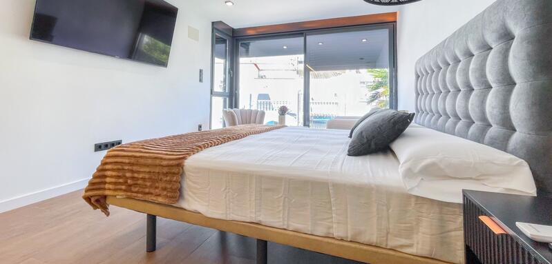 3 bedroom Townhouse for sale