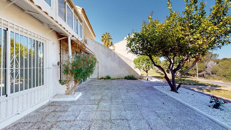 2 bedroom Villa for sale 2 bedroom Villa for sale