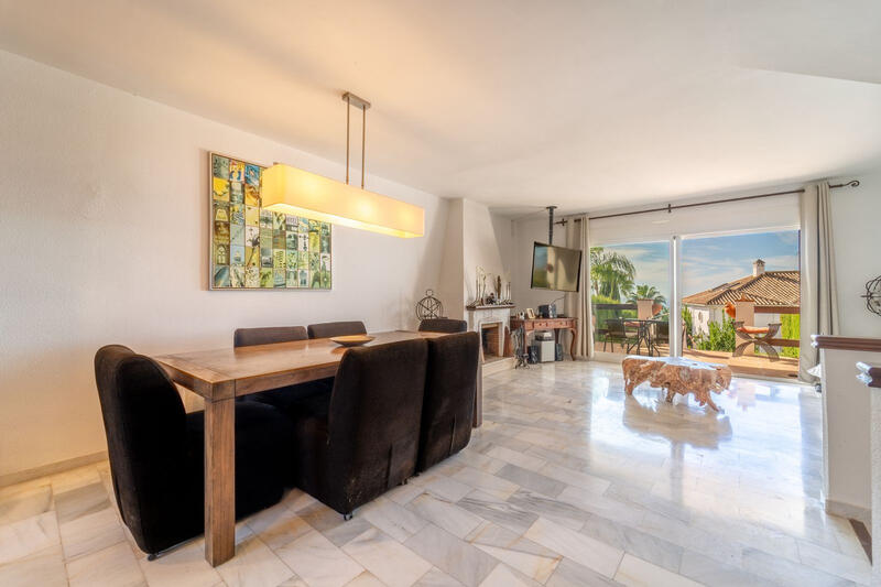 3 bedroom Townhouse for sale