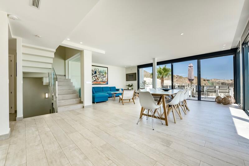 5 bedroom Villa for sale