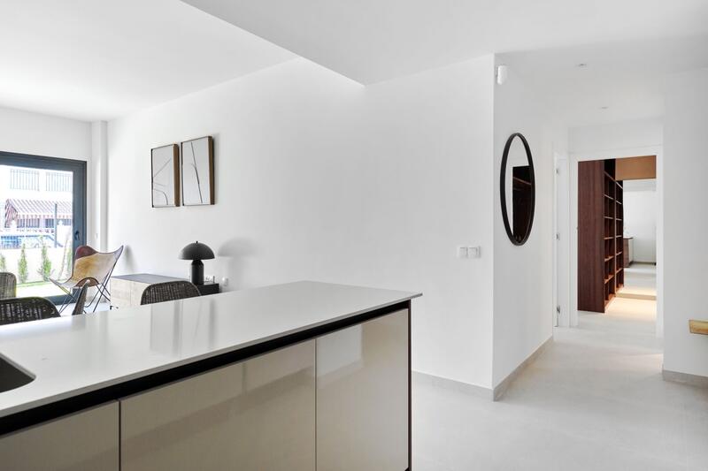 2 slaapkamer Appartement Te koop 2 slaapkamer Appartement Te koop