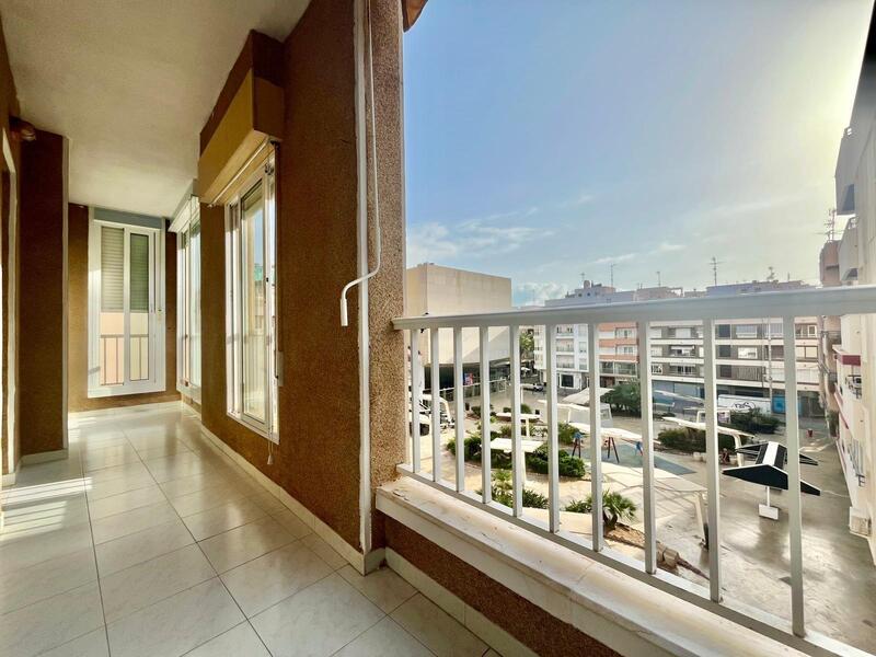 Apartamento en venta en Torrevieja, Alicante