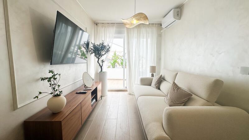 2 slaapkamer Appartement Te koop 2 slaapkamer Appartement Te koop