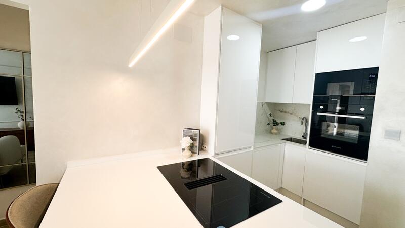 2 slaapkamer Appartement Te koop 2 slaapkamer Appartement Te koop