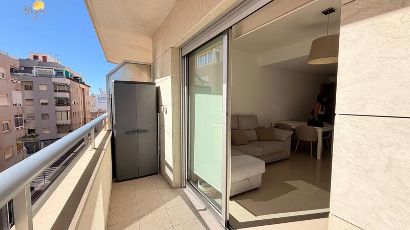 Lejlighed til salg i Torrevieja, Alicante