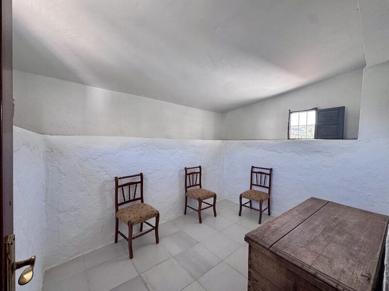4 bedroom Country House for sale 4 bedroom Country House for sale