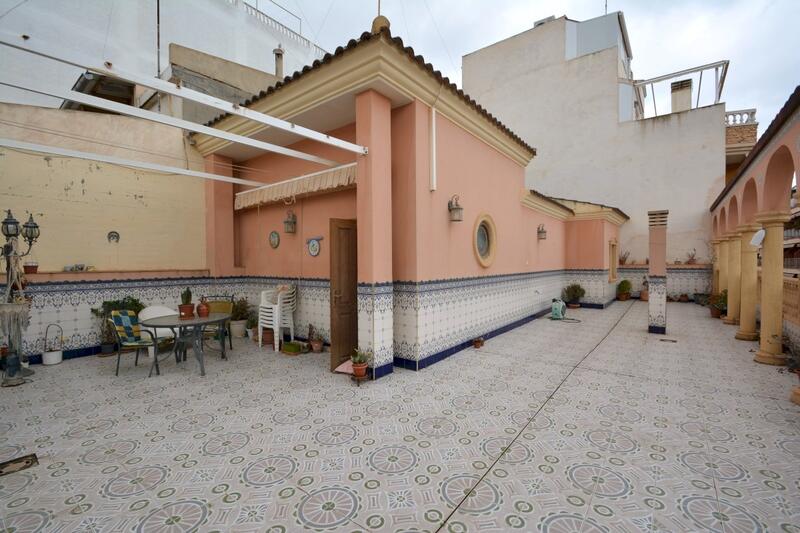 8 bedroom Villa for sale 8 bedroom Villa for sale