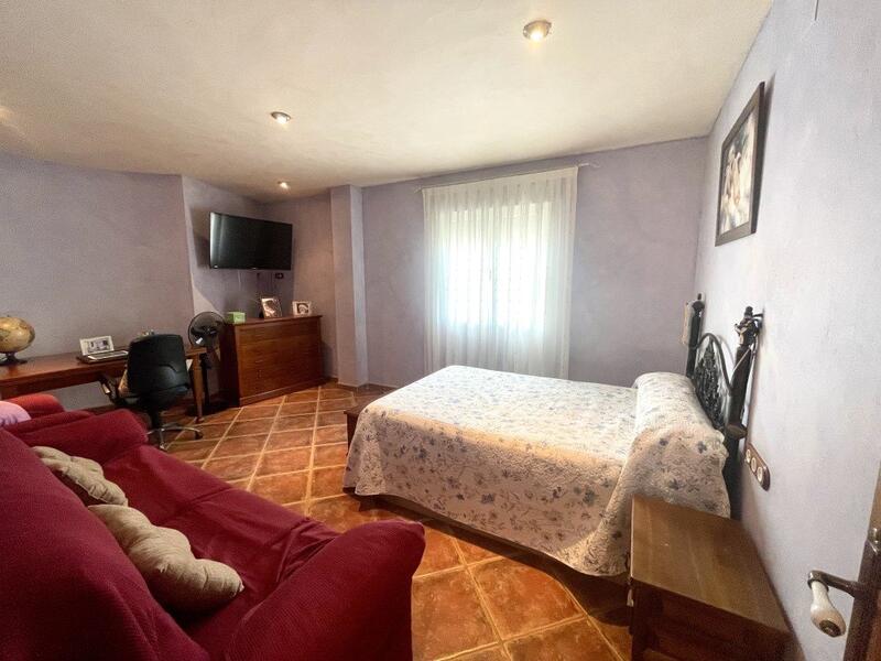 5 bedroom Villa for sale