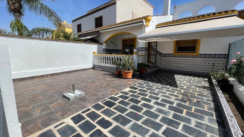3 bedroom Townhouse for sale 3 bedroom Townhouse for sale