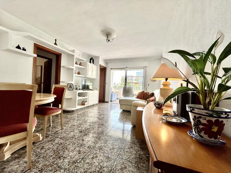 3 bedroom Apartment for sale