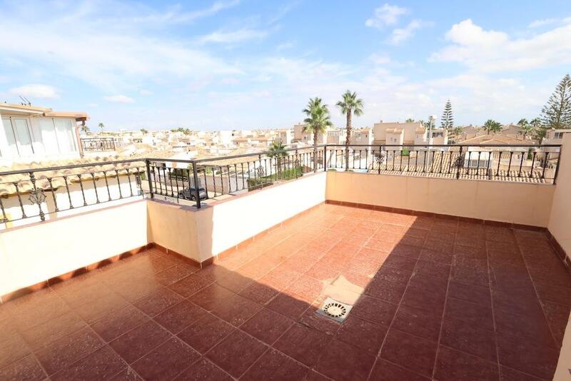 2 bedroom Townhouse for sale 2 bedroom Townhouse for sale
