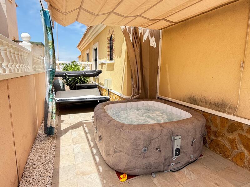 2 bedroom Villa for sale