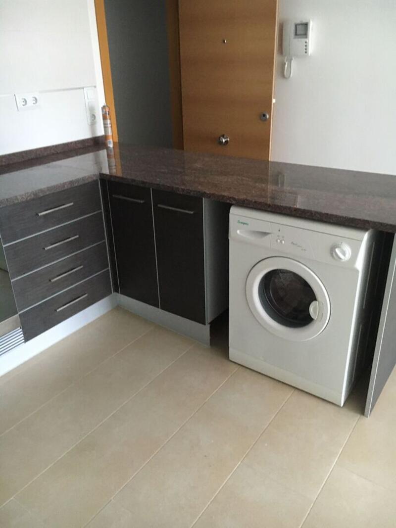 2 bedroom Apartment for Long Term Rent